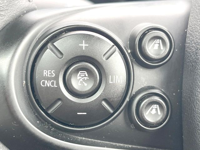 ���A�N�e�B�u�N���[�Y�R���g���[��:�O�̎ԂƂ̎Ԋԋ��������ɂƂ�A��葬�x�Ŏ������s���Ă���鎟����̃N���[�Y�R���g���[��!��ɍ������H�⎩���Ԑ�p���H�Ŏg�p����֗��ȋ@�\�ł�!