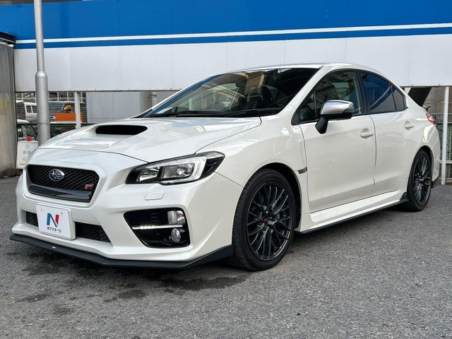 �ySTI�X�^�C���p�b�P�[�W�z�t�����g�E�T�C�h�E���A��STI�̃G�A���œ���B�O�ς̃X�|�[�e�B�[�����ۗ������Ă���邾���łȂ��A�������s���̋�̓o�����X���œK�����Ă���܂��B