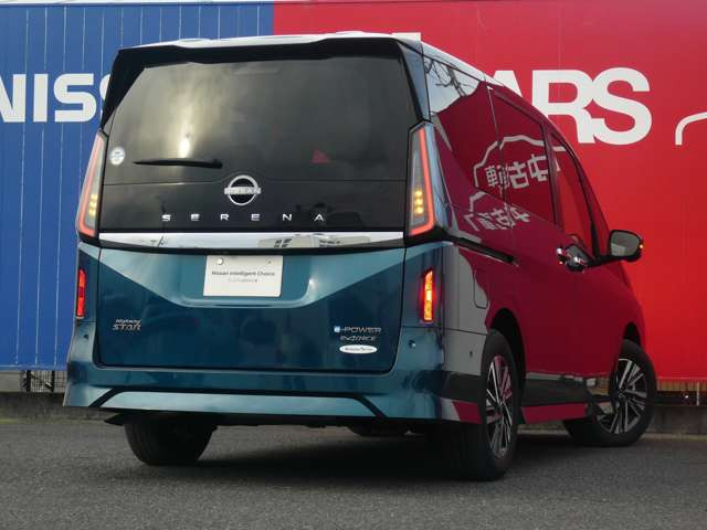 セレナ1.4 e-4ORCE ハイウェイスターV 4WD