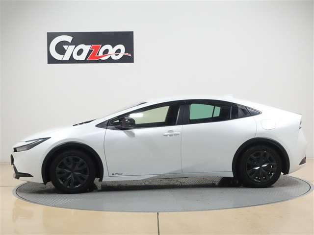 プリウス2.0 G E-Four 4WD