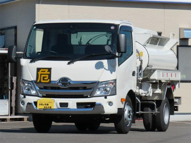 デュトロタンクローリー車