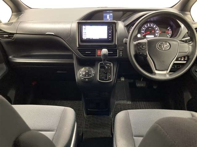 ヴォクシー2.0 X ウェルキャブ スロープタイプI 車いす1脚仕様