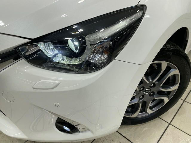 �yLED�w�b�h���C�g�z���V����ԑ��s�����ǍD�Ȏ��E���m�ۂ����S���ĉ^�]�ł��鍂�P�xLED�w�b�h���C�g�𑕔�!�_�����x�������A����d�͂��}�����Ă��܂��B