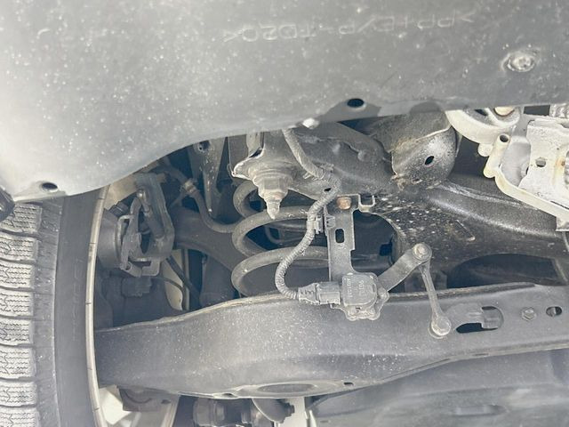 安心の最長10年・走行無制限保証(有償)をご用意。保証内容も充実はもちろん、無料点検&オイル交換や、年中無休の全国・24時間ロードサービスも付帯されておりますのでご安心下さい。