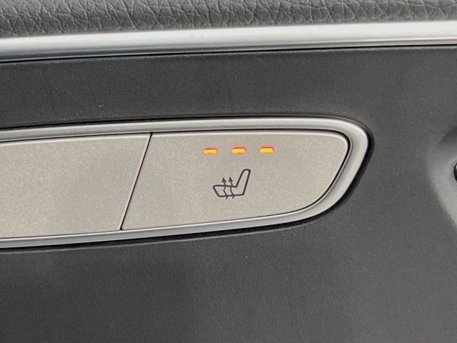 ���S�ȃV�[�g�q�[�^�[:���������ӂ�郌�U�[�V�[�g�ɁA�O�ȁE��ȂɃV�[�g�q�[�^�[�𓋍ڂ��Ă���܂��B