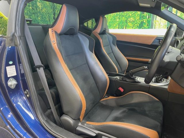 �y�n�[�t���U�[�V�[�g�z�������ƍ���S�n�𗼗������l�C�̃V�[�g���w�ʁE���ʂ̓X�G�[�h���ƂȂ��Ă���A���G��⊊��ɂ����ɗD��Ă��܂��B�C���╞���ɍ��E���ꂸ���K�ɂ���肢�������܂��B