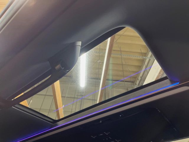 �y���E�Ɨ����[�����[�t�z2��ڍ��E�Ȃɂ��ꂼ��z�u���ꂽ�K���X���[�t!�������ɍ��킹�ĕБ������V�F�[�h��߂邱�Ƃ��\�ł�!