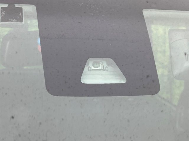 �y�g���^�Z�[�t�e�B�Z���X�z���s���ɑO���̎ԗ�����F�����A�Փ˂������Ȏ��͌x��ƃu���[�L�ŏՓˉ���Ɣ�Q�y�����A�V�X�g�B�����S�Ƀh���C�u�����y���݂��������܂��B