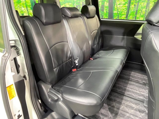 �^�]�ȃV�[�g���͎g�p�������Ȃ��A�ǍD�ȏ�ԂƂȂ��Ă��܂��B���J�Ɏg���Ă������Ƃ��悭�킩��܂��ˁB�㕔���Ȃ��C�ɂȂ�悤�ȃL�Y�E�����ւ��蓙�A�傫�ȃ_���[�W�͂Ȃ��A�ǍD�ȏ�Ԃł��B