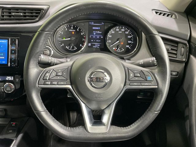 �y�����v�����X�e�A�����O�z�㎿�Ȋv���g�p���邱�ƂŁA��ɂ����������݂ƂĂ��^�]���₷���n���h���ł���