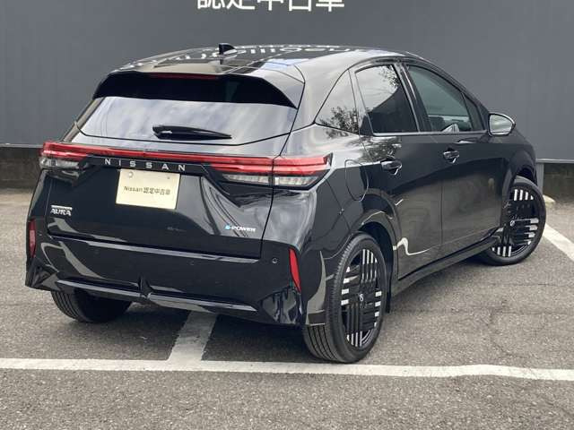 ノートオーラ1.2 G レザーエディション