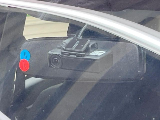 �y�h���C�u���R�[�_�[�z�h���C�u���R�[�_�[����!���s���͂������A������^�]�⎖�̂ɑ��������ہA�f���ŋL�^���A����̃��X�N�ɔ����܂��B���L�^�pSD�J�[�h�͂��q�l�����g�ł��������������K�v������܂��B