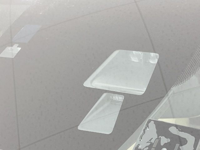 �y�X�}�[�g�V�e�B�u���[�L�T�|�[�g�z�ᑬ���s���ɑO���̎ԗ�����F�����A�Փ˂������Ȏ��͌x��ƃu���[�L�ŏՓˉ���Ɣ�Q�y�����A�V�X�g�B�����S�Ƀh���C�u�����y���݂��������܂��B