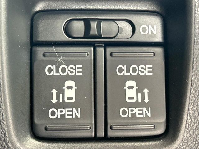 �y�����p���[�X���C�h�h�A�z�X�}�[�g�L�[��^�]�Ȃ̃X�C�b�`�Ō�ȗ����X���C�h�h�A�̊J���\���d��������͂����ăh�A���J����K�v�������A�����Ȃ��q�l�ł��ȒP�ɊJ���߂ł����K�ł���