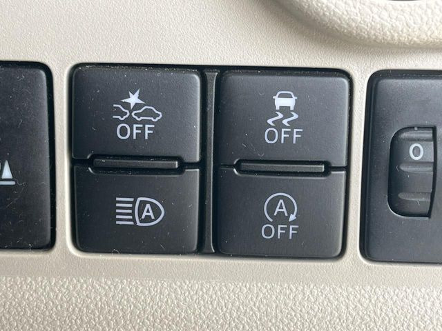 �y�X�}�[�g�A�V�X�g�z���s���ɑO���̎ԗ�����F�����A�Փ˂������Ȏ��͌x��ƃu���[�L�ŏՓˉ���Ɣ�Q�y�����A�V�X�g�B�����S�Ƀh���C�u�����y���݂��������܂��B