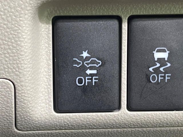 �y�X�}�[�g�A�V�X�g�z���s���ɑO���̎ԗ�����F�����A�Փ˂������Ȏ��͌x��ƃu���[�L�ŏՓˉ���Ɣ�Q�y�����A�V�X�g�B�����S�Ƀh���C�u�����y���݂��������܂��B