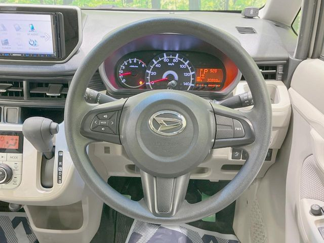 �y�X�e�A�����O�X�C�b�`�z�^�]���A�O������ڐ������炷���ƂȂ��A�I�[�f�B�I���̑��삪�\�ȕ֗��@�\!���S&���K�ȃh���C�u�����o���Ă���܂���