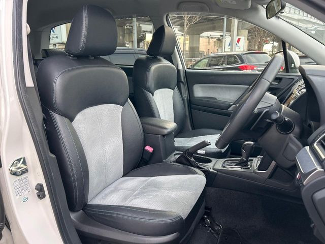 �y�n�[�t���U�[�V�[�g�z�������ƍ���S�n�𗼗������l�C�̃V�[�g���w�ʁE���ʂ̃t�@�u���b�N�f�ނ́A�ʋC���̗ǂ��⊊��ɂ����ɗD��Ă��܂��B�C���╞���ɍ��E���ꂸ���K�ɂ���肢�������܂��B