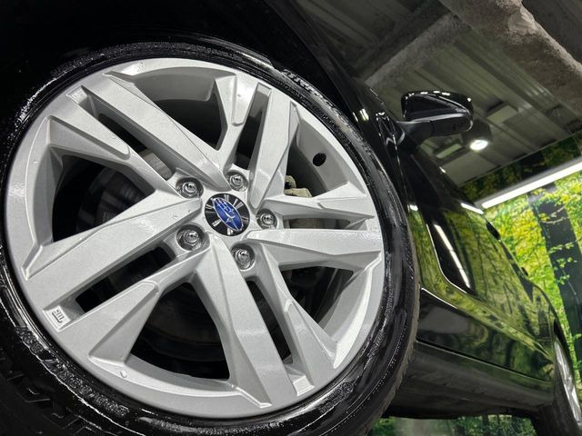 �y����17�C���`�A���~�z�C�[���z�O�ςɃ}�b�`���������A���~�z�C�[���𑕒����Ă���܂��B�e��ЊO�A���~�z�C�[����A�X�^�b�h���X�^�C�����戵�����Ă���܂��B���񂲑��k����������