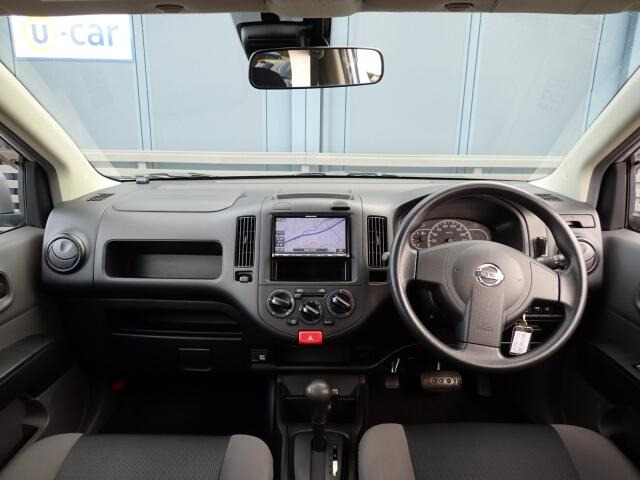 �C���p�l�摜�ɂȂ�܂��B�ԓ��͐��Ǝ҂ɂĎ����N���[�j���O�{�H�ς݂Ȃ̂ŁA��ϐ����ł��B