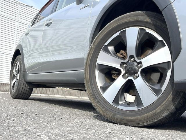 �y����17�C���`�A���~�z�C�[���z�O�ςɃ}�b�`���������A���~�z�C�[���𑕒����Ă���܂��B�e��ЊO�A���~�z�C�[����A�X�^�b�h���X�^�C�����戵�����Ă���܂��B���񂲑��k����������