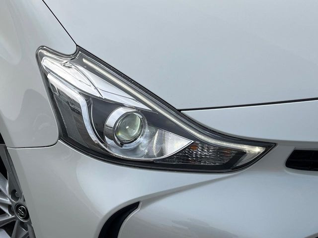 �yLED�w�b�h���C�g�z���V����ԑ��s�����ǍD�Ȏ��E���m�ۂ����S���ĉ^�]�ł��鍂�P�xLED�w�b�h���C�g�𑕔�!�_�����x�������A����d�͂��}�����Ă��܂��B