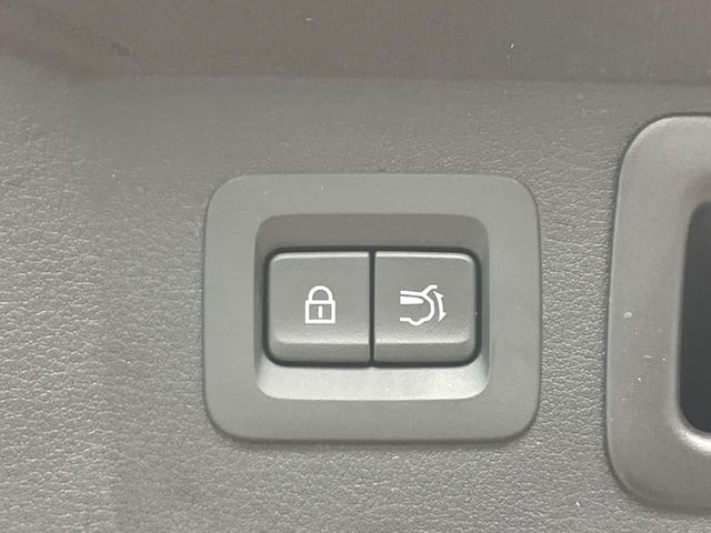 �y�p���[�o�b�N�h�A�z�X�}�[�g�L�[��^�]�Ȃ̃{�^�������������Ń��A�Q�[�g�������ŊJ���܂�!�ו��������Ă��鎞��A�����ʒu�ɂ���o�b�N�h�A��߂�ۂɕ֗��ȋ@�\�ł���