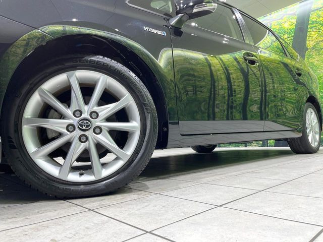 【純正17インチアルミホイール】外観にマッチした純正アルミホイールを装着しております。各種社外アルミホイールや、スタッドレスタイヤも取扱いしております。是非ご相談ください♪