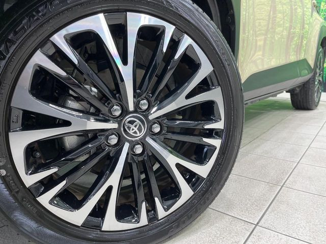 �y����18�C���`�A���~�z�C�[���z�O�ςɃ}�b�`���������A���~�z�C�[���𑕒����Ă���܂��B�e��ЊO�A���~�z�C�[����A�X�^�b�h���X�^�C�����戵�����Ă���܂��B���񂲑��k����������