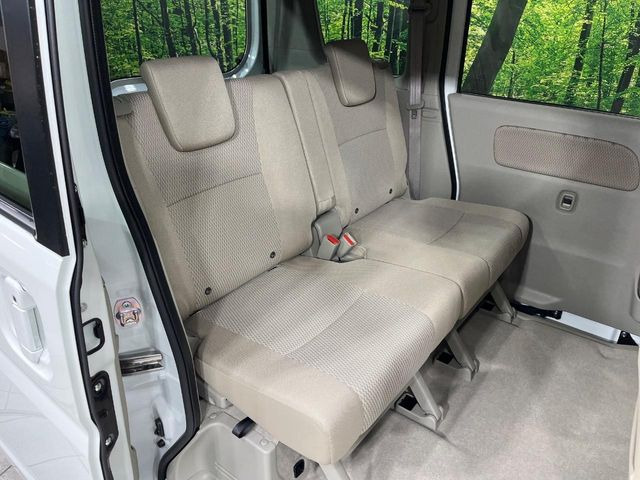 ���i���ȃI���W�i���t���A�}�b�g���I�v�V�����ɂĂ��p�ӂ��Ă���܂��B���D���ȃf�U�C����J���[�����Ԃɍ��킹�đI��ł����������Ƃ��ł��܂���