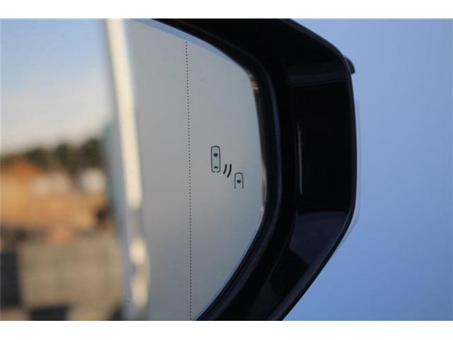 こだわりがあってなかなか気に入ったお車がないそこのお客様!全国のオークションからピッタリの1台を探すことが可能です。ぜひ一度お問い合わせください。