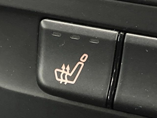 ���t�����g�V�[�g�q�[�e�B���O:�^�]�ȁE����ȋ��ɎO�i�K�Œ��߂��\�ȃV�[�g�q�[�^�[�𑕔����Ă���܂��B�G�߂��킸���K�ɂ��g�p���������܂��B