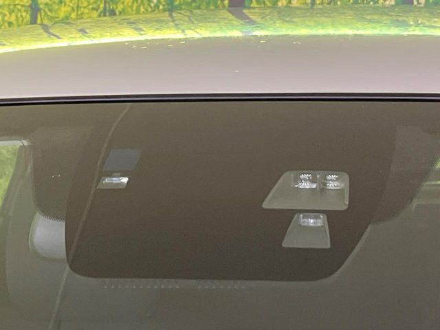 �y�X�}�[�g�V�e�B�u���[�L�T�|�[�g�z�ᑬ���s���ɑO���̎ԗ�����F�����A�Փ˂������Ȏ��͌x��ƃu���[�L�ŏՓˉ���Ɣ�Q�y�����A�V�X�g�B�����S�Ƀh���C�u�����y���݂��������܂��B