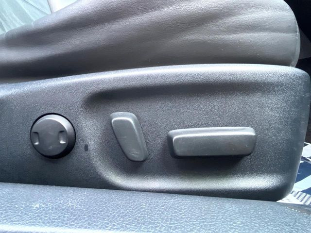 �y�p���[�V�[�g�z�X�C�b�`��ŊȒP�ɃV�[�g�̔��������\!�d��������͂�����܂���!���K�ȃV�[�g�|�W�V�����ɃZ�b�g���āA���K�ȃh���C�u�����y���݂��������B