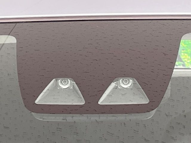 �y�X�}�[�g�A�V�X�g�z���s���ɑO���̎ԗ�����F�����A�Փ˂������Ȏ��͌x��ƃu���[�L�ŏՓˉ���Ɣ�Q�y�����A�V�X�g�B�����S�Ƀh���C�u�����y���݂��������܂��B