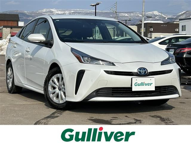 プリウス1.8 S E-Four 4WD