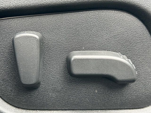 �y�p���[�V�[�g�z�X�C�b�`��ŊȒP�ɃV�[�g�̔��������\!�d��������͂�����܂���!���K�ȃV�[�g�|�W�V�����ɃZ�b�g���āA���K�ȃh���C�u�����y���݂��������B