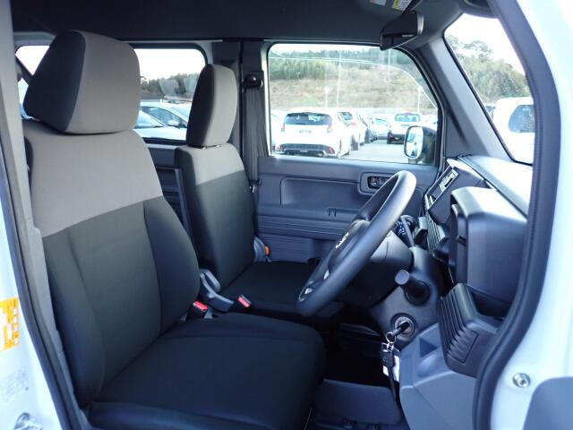 �t�����g�V�[�g�A��ԗǍD�ň��S�ł��B�傫�ȉ�����Ȃ����S�ł�