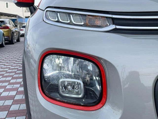 ��LED�w�b�h���C�g:��ԑ��s�����ǍD�Ȏ��E���m�ۂ����S���ĉ^�]�ł��鍂�P�xLED�w�b�h���C�g�𑕔�!�_�����x�������A����d�͂��}�����Ă��܂��B