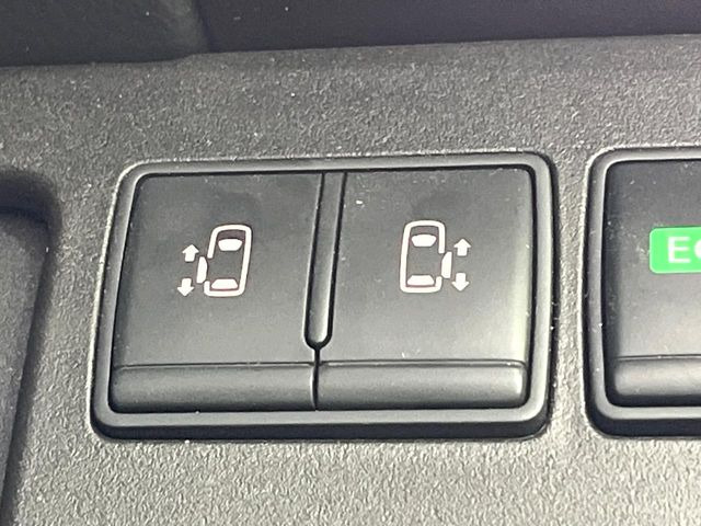 �y�����p���[�X���C�h�h�A�z�X�}�[�g�L�[��^�]�Ȃ̃X�C�b�`�Ō�ȗ����X���C�h�h�A�̊J���\���d��������͂����ăh�A���J����K�v�������A�����Ȃ��q�l�ł��ȒP�ɊJ���߂ł����K�ł���