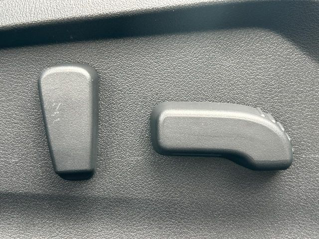 �y�p���[�V�[�g�z�X�C�b�`��ŊȒP�ɃV�[�g�̔��������\!�d��������͂�����܂���!���K�ȃV�[�g�|�W�V�����ɃZ�b�g���āA���K�ȃh���C�u�����y���݂��������B