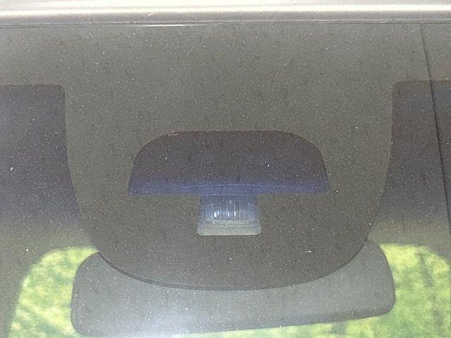 �y�V�e�B�u���[�L�A�N�e�B�u�V�X�e���z�ᑬ���s���ɑO���̎ԗ�����F�����A�Փ˂������Ȏ��͌x��ƃu���[�L�ŏՓˉ���Ɣ�Q�y�����A�V�X�g�B�����S�Ƀh���C�u�����y���݂��������܂��B