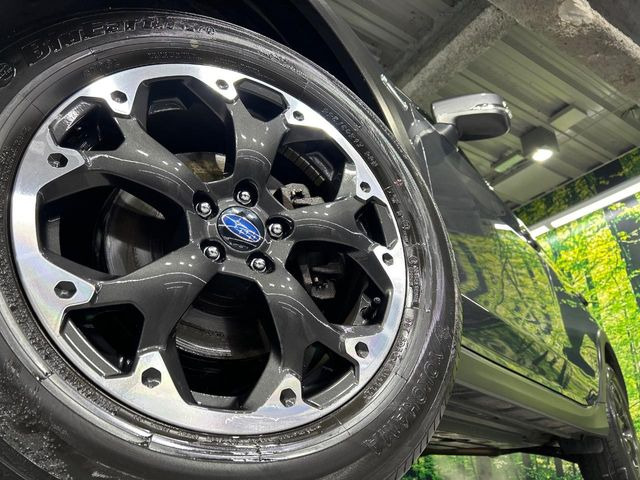 �y����17�C���`�A���~�z�C�[���z�O�ςɃ}�b�`���������A���~�z�C�[���𑕒����Ă���܂��B�e��ЊO�A���~�z�C�[����A�X�^�b�h���X�^�C�����戵�����Ă���܂��B���񂲑��k����������