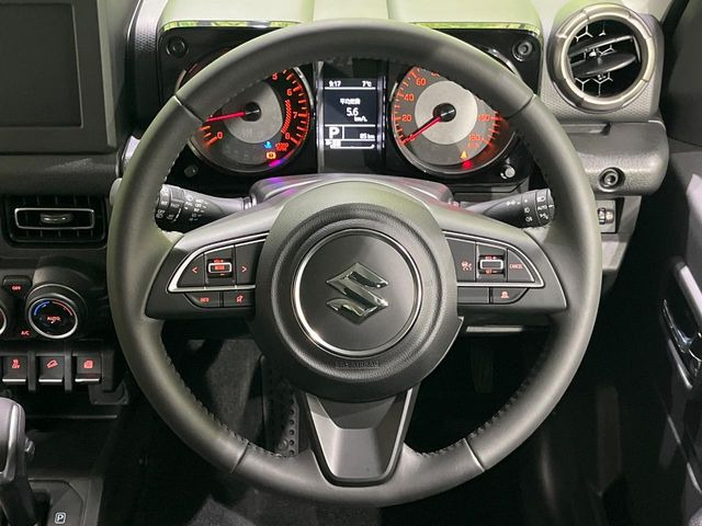 �y�����v�����X�e�A�����O�z�㎿�Ȋv���g�p���邱�ƂŁA��ɂ����������݂ƂĂ��^�]���₷���n���h���ł���