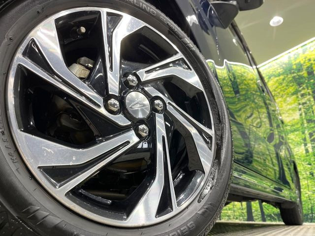 �y�O���[�h��p����15�C���`�A���~�z�C�[���z�f�U�C�����̍��������A���~�z�C�[���𑕒����Ă���܂��B�e��ЊO�A���~�z�C�[����A�X�^�b�h���X�^�C�����戵�����Ă���܂��B���񂲑��k����������