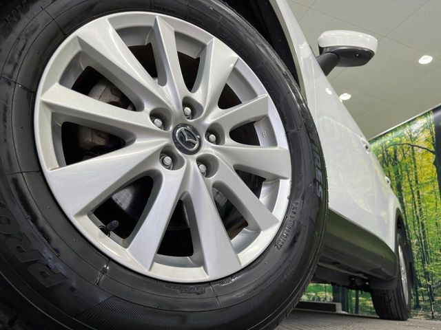 �y����17�C���`�A���~�z�C�[���z�O�ςɃ}�b�`���������A���~�z�C�[���𑕒����Ă���܂��B�e��ЊO�A���~�z�C�[����A�X�^�b�h���X�^�C�����戵�����Ă���܂��B���񂲑��k����������