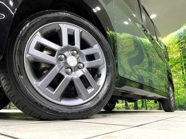 �y����15�C���`�A���~�z�C�[���z�O�ςɃ}�b�`���������A���~�z�C�[���𑕒����Ă���܂��B�e��ЊO�A���~�z�C�[����A�X�^�b�h���X�^�C�����戵�����Ă���܂��B���񂲑��k����������