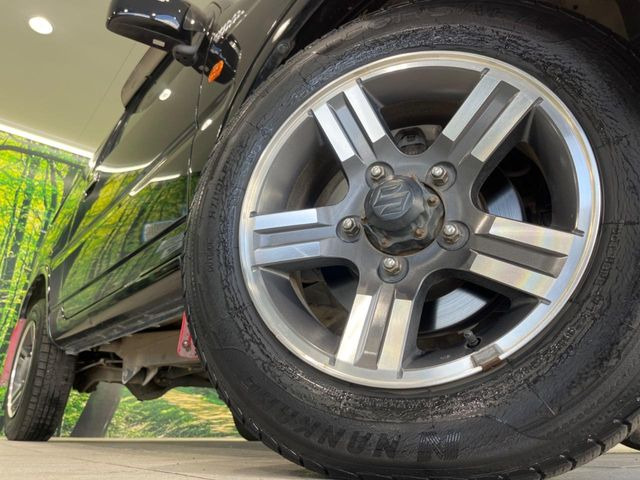 �y����16�C���`�A���~�z�C�[���z�O�ςɃ}�b�`���������A���~�z�C�[���𑕒����Ă���܂��B�e��ЊO�A���~�z�C�[����A�X�^�b�h���X�^�C�����戵�����Ă���܂��B���񂲑��k����������