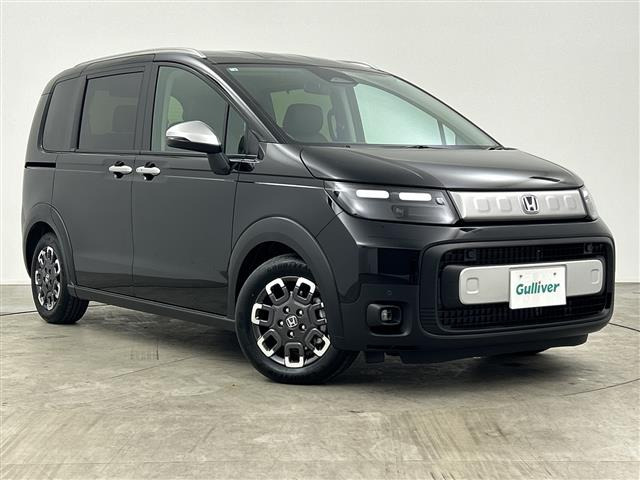 フリード1.5 e:HEV クロスター