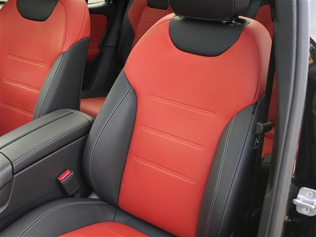 GLBGLB200d 4マチック AMGライン 4WD